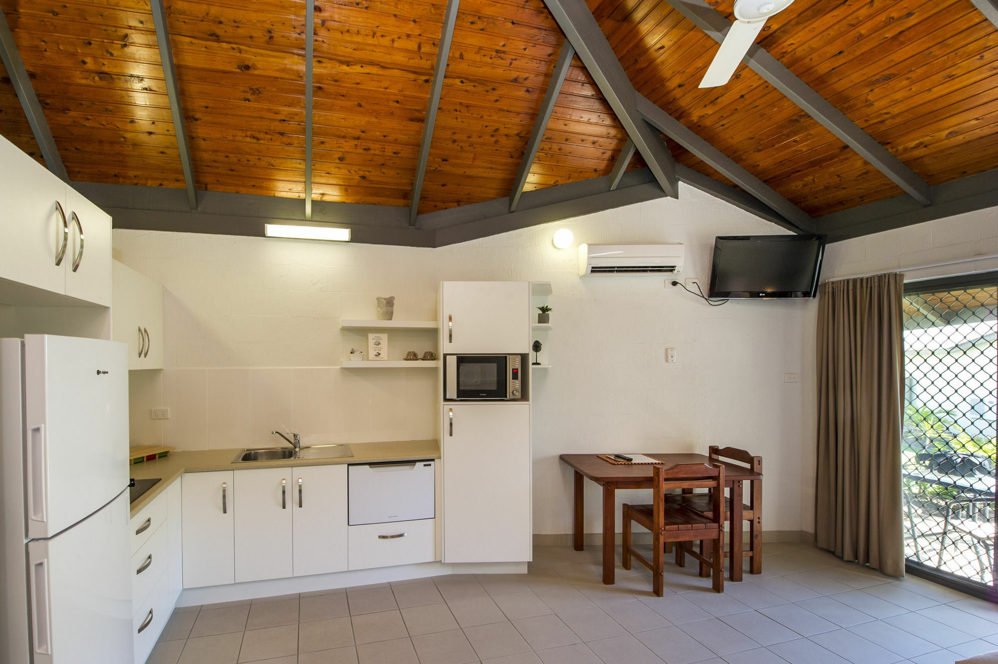 נלי ביי Island Leisure Resort מראה חיצוני תמונה
